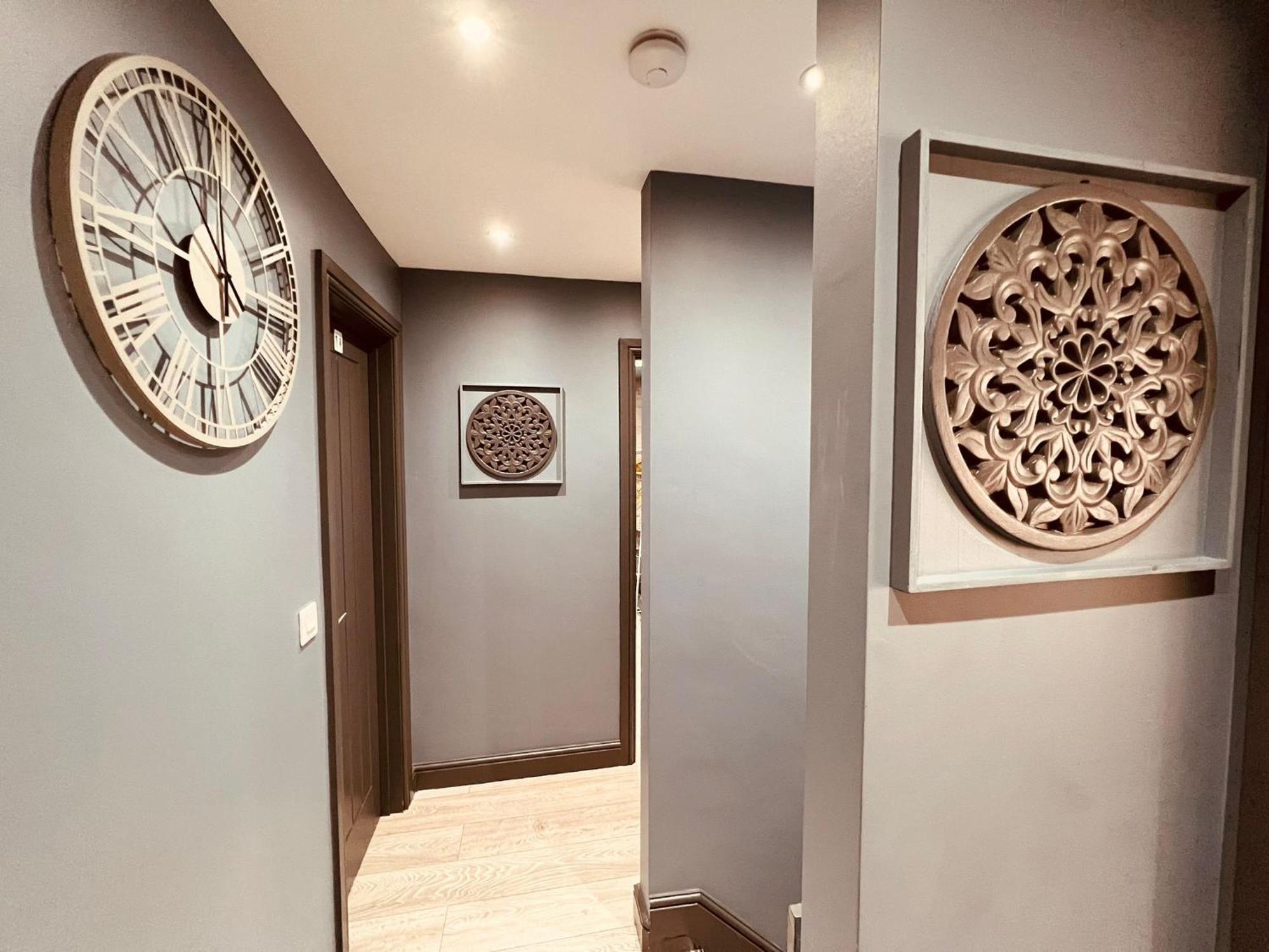 Modern Suites -5 Bedroom House- With Free Parking Birmingham City Kültér fotó