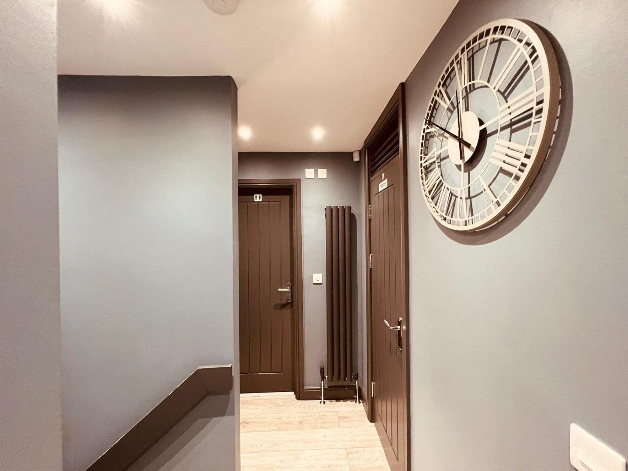 Modern Suites -5 Bedroom House- With Free Parking Birmingham City Kültér fotó