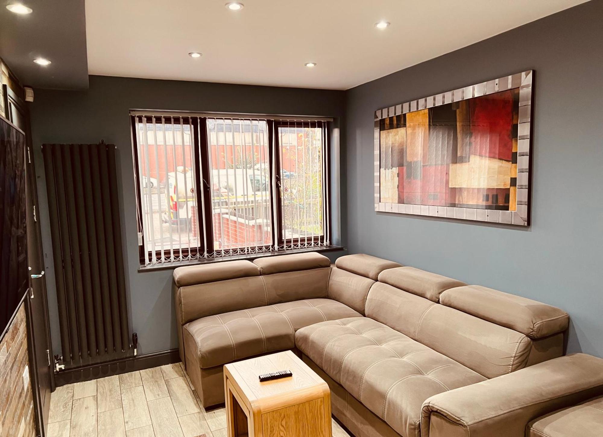 Modern Suites -5 Bedroom House- With Free Parking Birmingham City Kültér fotó