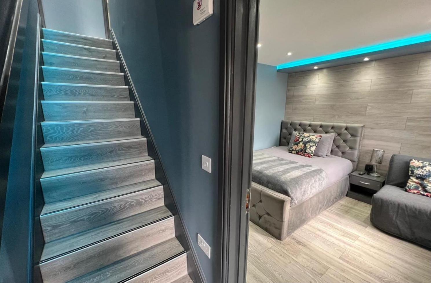 Modern Suites -5 Bedroom House- With Free Parking Birmingham City Kültér fotó