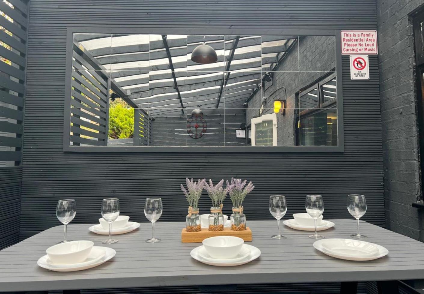 Modern Suites -5 Bedroom House- With Free Parking Birmingham City Kültér fotó