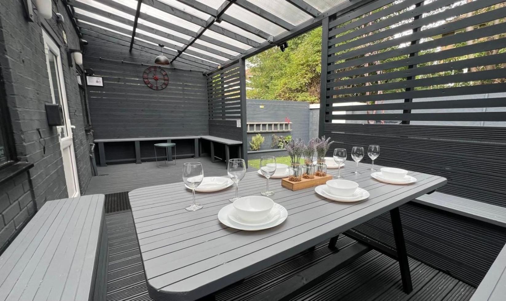 Modern Suites -5 Bedroom House- With Free Parking Birmingham City Kültér fotó