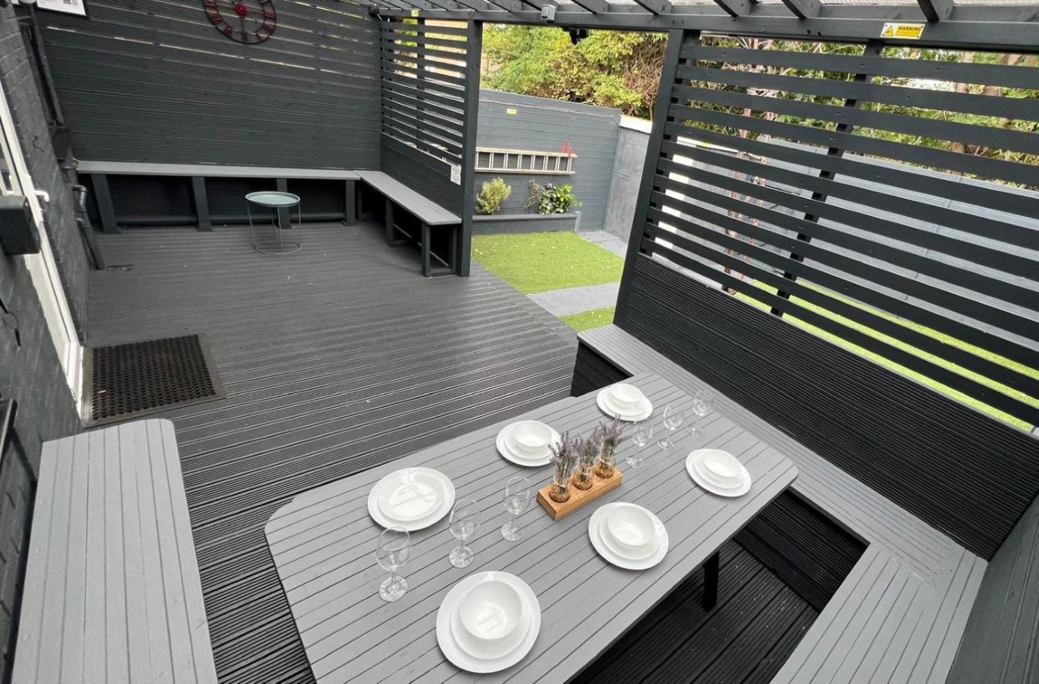 Modern Suites -5 Bedroom House- With Free Parking Birmingham City Kültér fotó